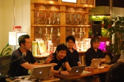 パネリストは第一線で活躍しているデザイナー パネリストは第一線で活躍しているデザイナー