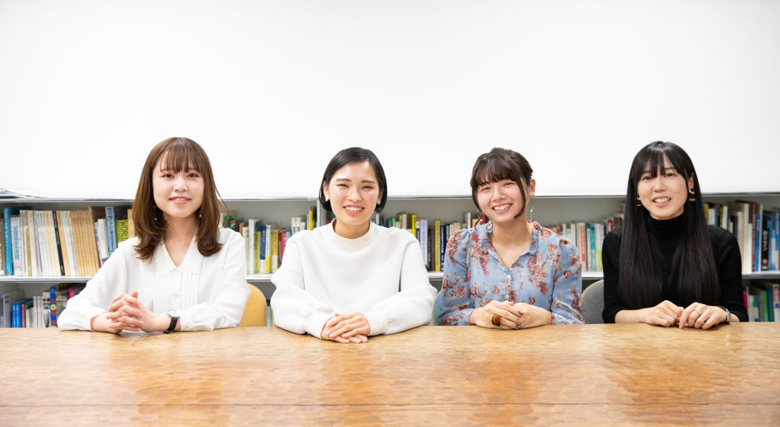 メンバーの集合写真:今野、吉山、星川、白川