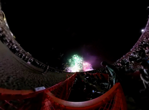 vr_3_hanabi_500 全天球動画のキャプチャ(その3)
