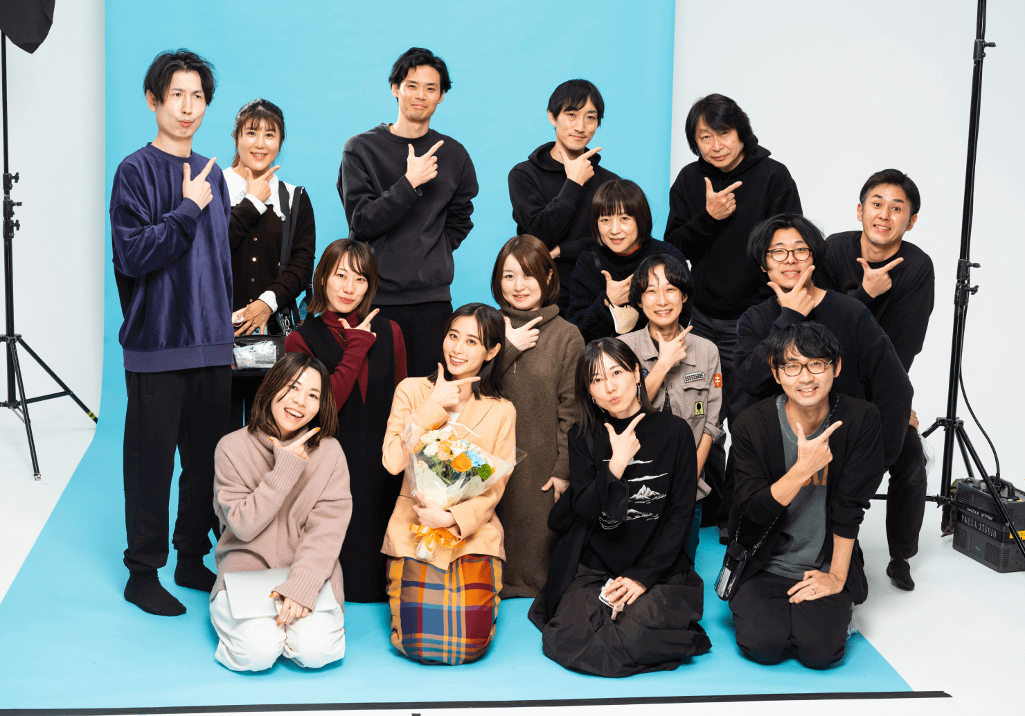 写真:制作に関わったメンバーの集合写真。