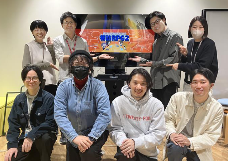 初訪RPGプログラム時の様子。参加者の集合写真。
